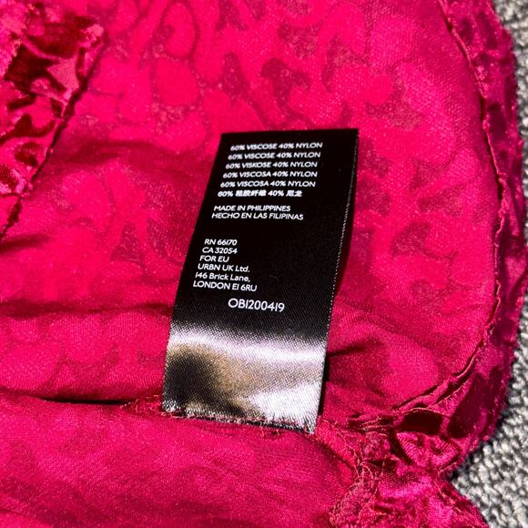 Anthropologie Velvet Jacquard Burnout Blouse Top Womens XS Burgundy Button Front - Picture 5 of 9